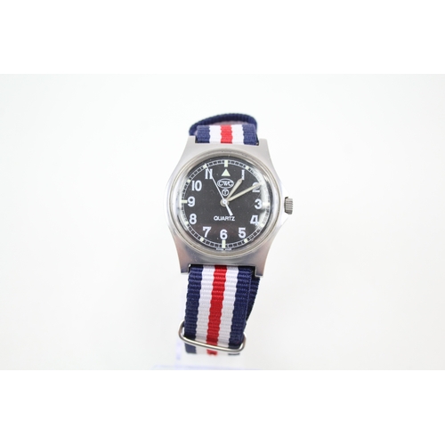 361 - Men's CWC Military Issue Watch Quartz WATCH RUNS