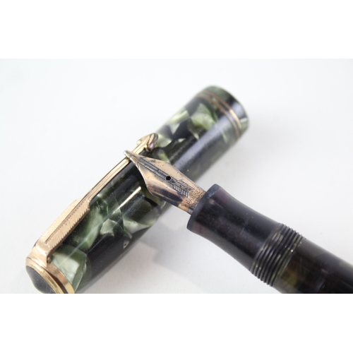 399 - Vintage Parker Vaccumatic Green Fountain Pen w/ 14ct Gold Nib WRITING