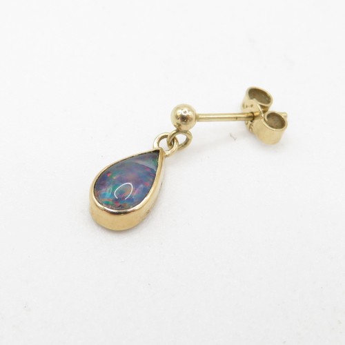 21 - 9ct gold opal triplet earrings (0.8g)