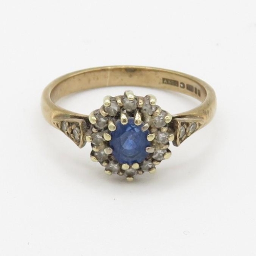 109 - 9ct gold vintage sapphire & diamond cluster ring (2.2g) Size  K