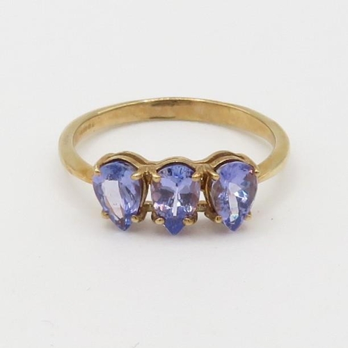 65 - 9ct gold pear cut tanzanite trilogy ring (1.7g) Size  O