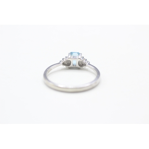 13 - 9ct gold blue topaz & diamond dress ring (2.4g) Size  Q