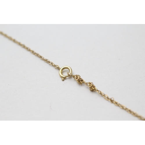 26 - 9ct gold vintage style diamond pendant necklace (3g)