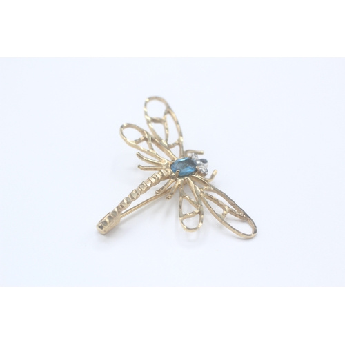 31 - 9ct gold blue topaz & diamond dragonfly brooch (4g)