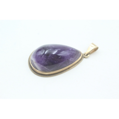 39 - 9ct gold amethyst pendant (7.5g)