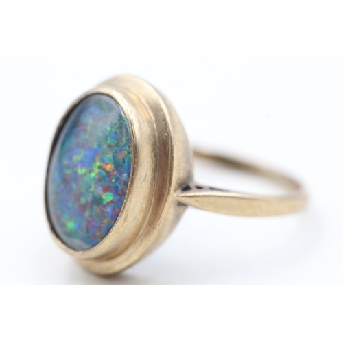 47 - 9ct gold opal triplet single stone ring (4.1g) Size  P