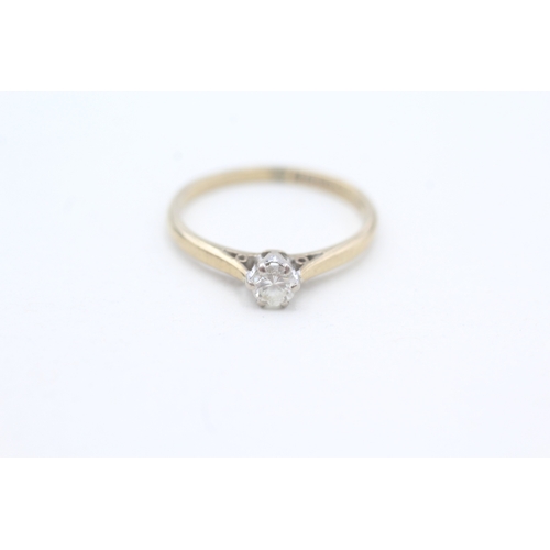 64 - 9ct gold round brilliant diamond single stone ring (1.4g) Size  K