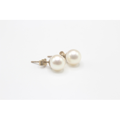 95 - 9ct gold cultured pearl stud earrings (2.2g)