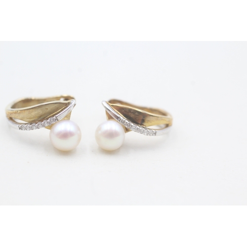 112 - 9ct gold cultured pearl & diamond earrings (3.1g)