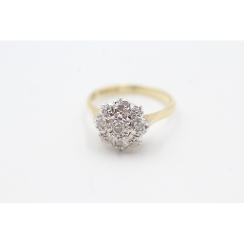 120 - 18ct gold vintage diamond cluster ring (3.2g) Size K 1/2