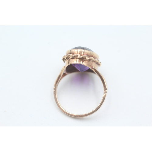 124 - 9ct gold vintage amethyst dress ring (4.8g) Size N