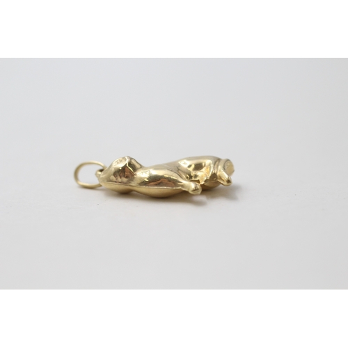 16 - 9ct gold cat charm (0.6g)