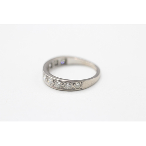 180 - 18ct gold diamond half eternity ring (2.7g) Size J