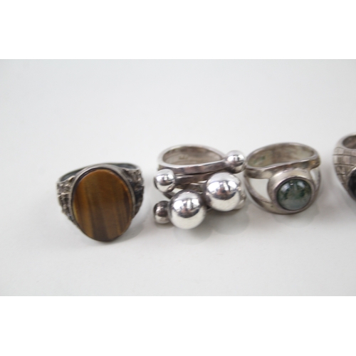 235 - Collection of Sterling Silver Modernist Rings inc. Gemstone, Enamel x 5 44g