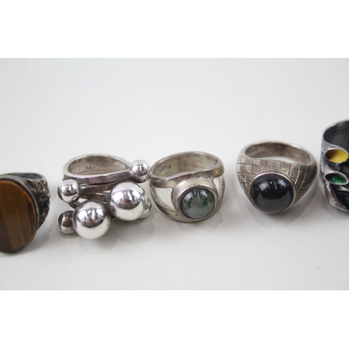 235 - Collection of Sterling Silver Modernist Rings inc. Gemstone, Enamel x 5 44g