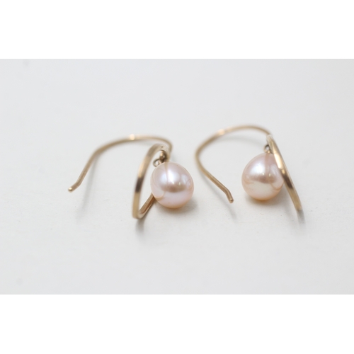 25 - 9ct gold cultured pearl drop earrings (1.4g)