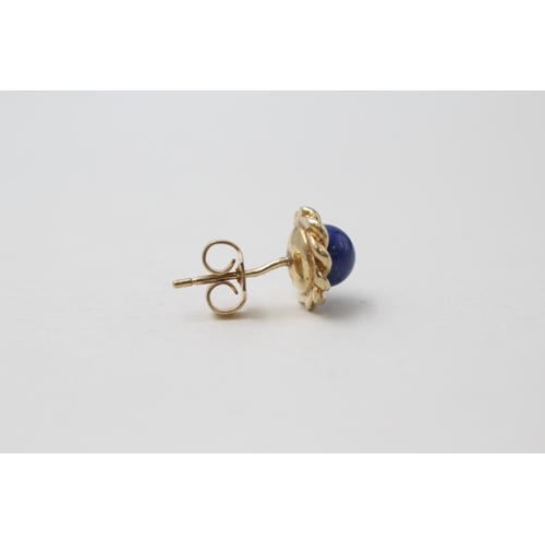 31 - 9ct gold and lapis stud earrings (1.7g)