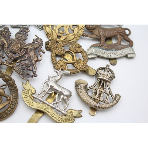 328 - Military Cap Badges Inc York & Lancs, A&SH, DLI, Etc x 10