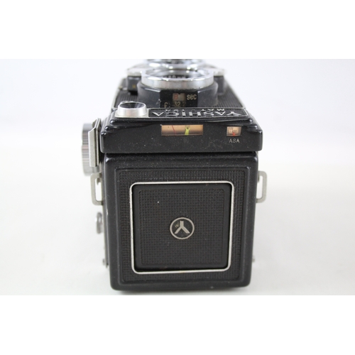 354 - Yashica Mat-124 Medium Format Twin Lens Camera w/ 80mm F/3.5 Lenses