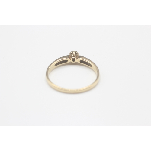 38 - 9ct gold diamond solitaire ring (1.8g) Size Q