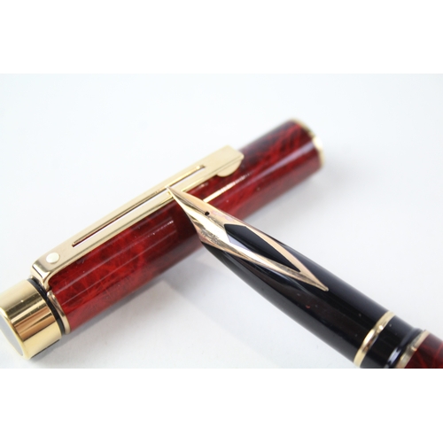 391 - Vintage Sheaffer Targa Red Lacquer Cased Fountain Pen w/ 14ct Gold Nib WRITING