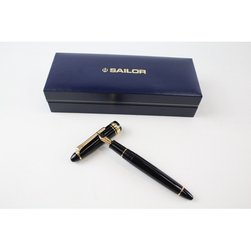 396 - Sailor Japan 1911 Standard Series Black Resin Fountain Pen w/ 21ct Gold Nib