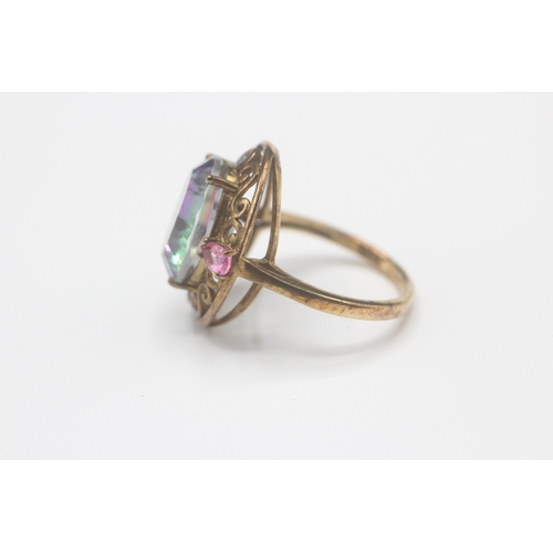 40 - 9ct gold mystic topaz, pink sapphire & white gemstone dress ring (4.3g) Size N