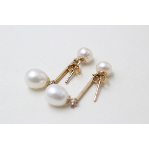 68 - 9ct gold cultured pearl drop earrings (2g)