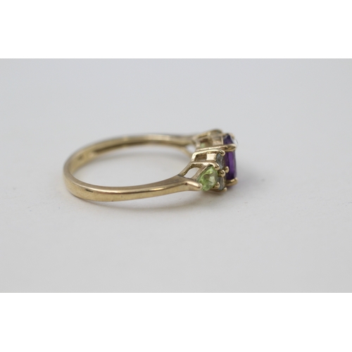 8 - 9ct gold amethyst, peridot and blue topaz ring (2.4g) Size O