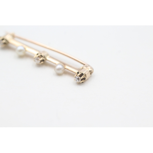 87 - 15ct gold diamond & pearl bar brooch with a 9ct gold pin (2g)