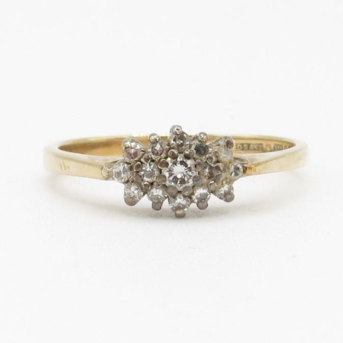 189 - 9ct diamond ring (1.4g) Size K