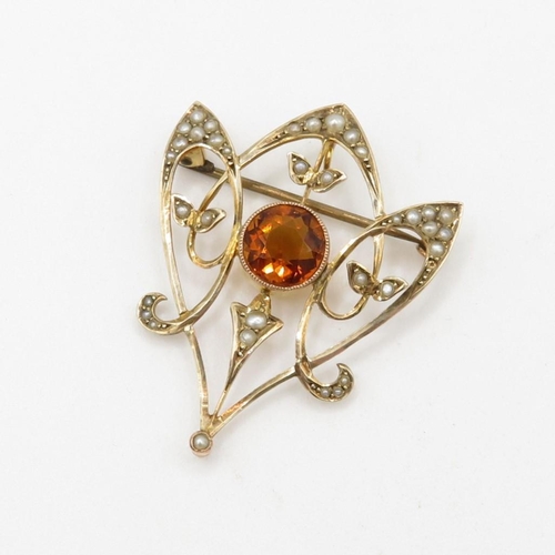 62 - 9ct gold antique citrine & seed pearl brooch (4.1g)