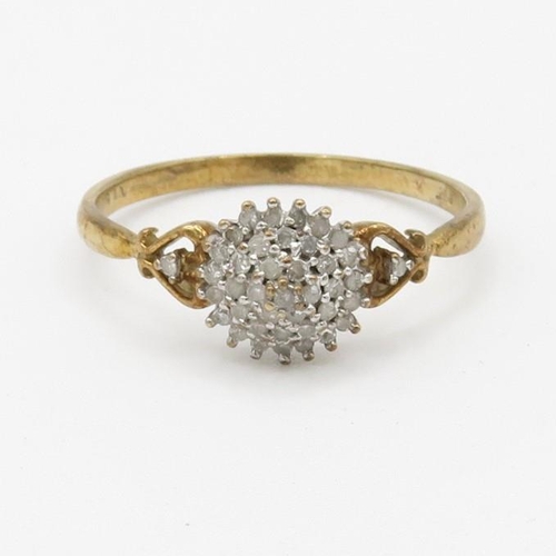 92 - 9ct gold diamond dress ring (2g) Size  U