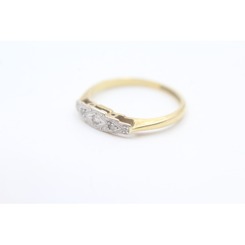 106 - 18ct gold & platinum vintage diamond five stone ring (2.5g) Size  O 1/2