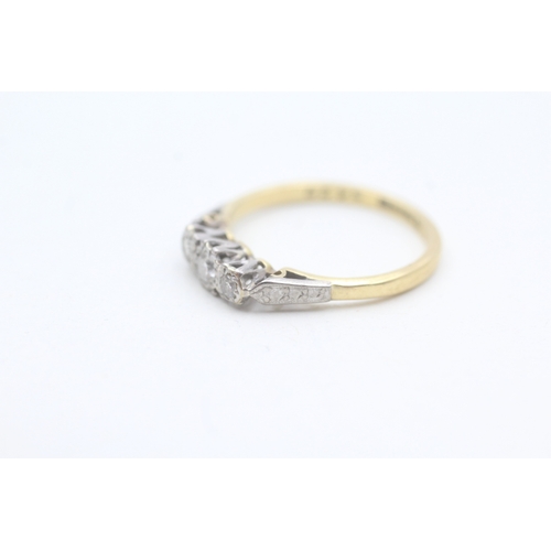 108 - 18ct gold vintage diamond three stone ring (2.4g) Size  N