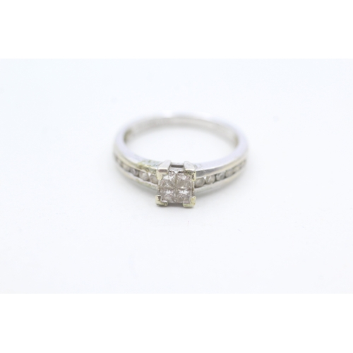 120 - 9ct gold diamond dress ring (2.1g) Size  J 1/2