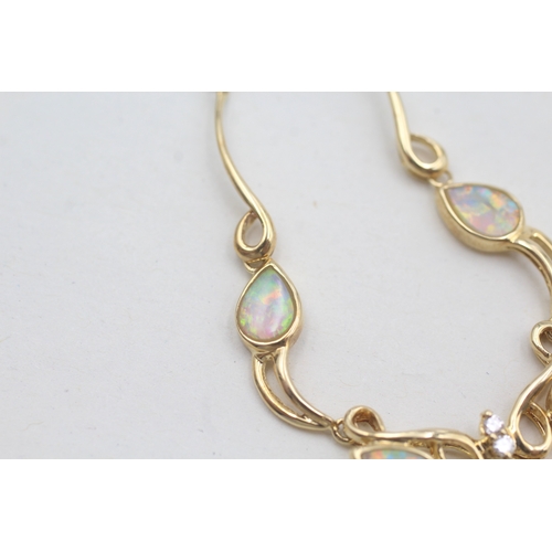 2 - 18ct gold opal & diamond necklace (8.3g)