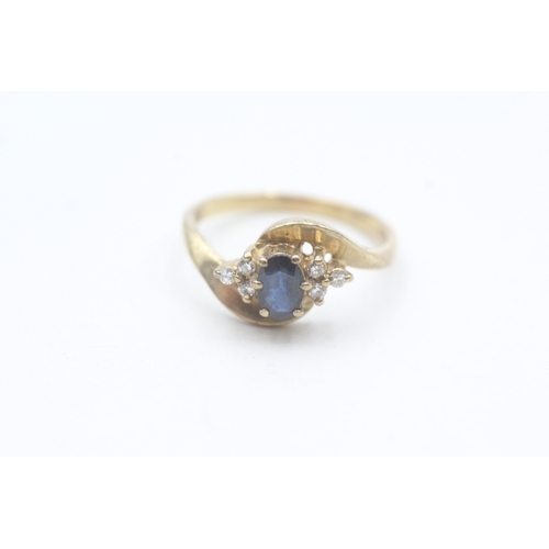 53 - 9ct gold vintage sapphire & diamond dress ring (2.7g) Size O