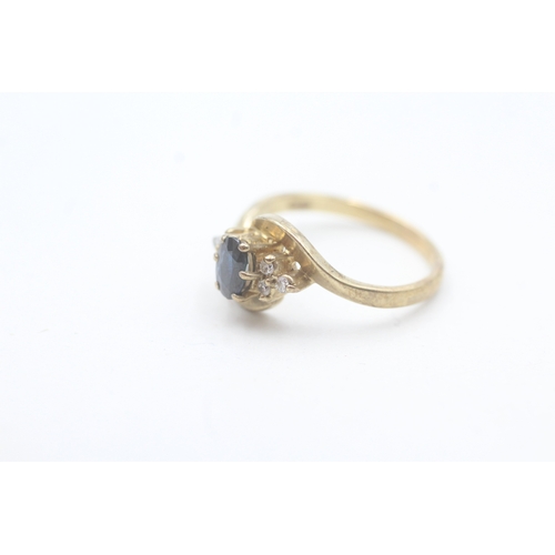 53 - 9ct gold vintage sapphire & diamond dress ring (2.7g) Size O