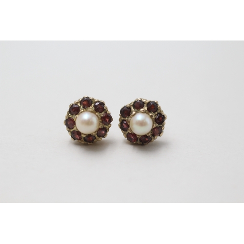 63 - 9ct gold cultured pearl & garnet cluster stud earrings with scroll backs (2.6g)