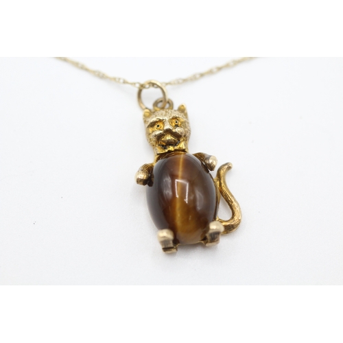 70 - 9ct gold vintage tigers eye kitten pendant necklace (5.3g)