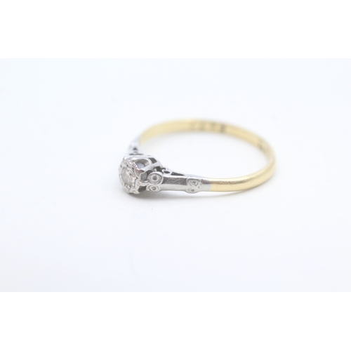 85 - 18ct gold and platinum diamond solitaire dress ring (2g) Size  O 1/2