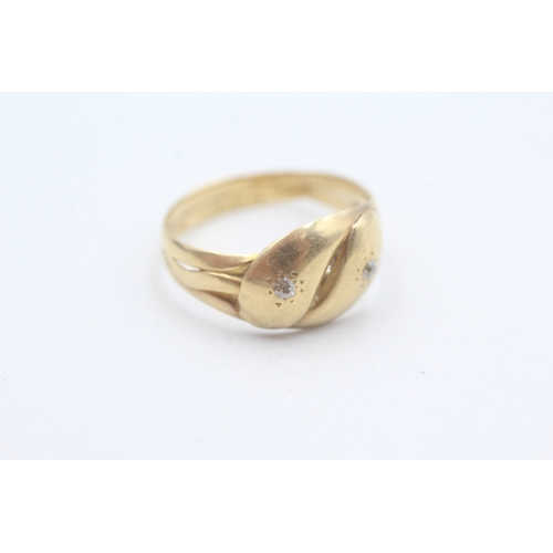 87 - 18ct gold diamond eyed snake ring (3.7g) AS SEEN - MISSHAPEN