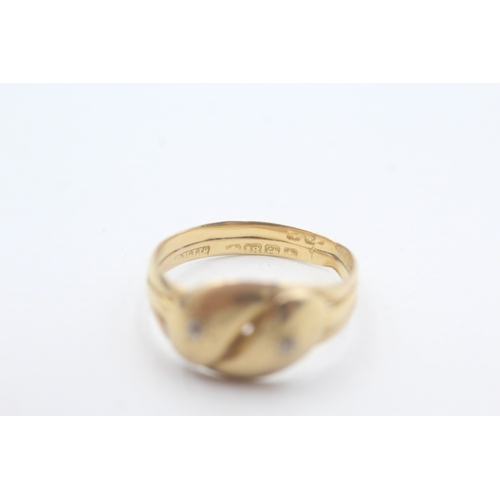 87 - 18ct gold diamond eyed snake ring (3.7g) AS SEEN - MISSHAPEN