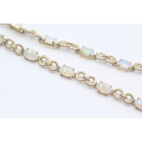 88 - 9ct gold opal bracelet (5.4g)