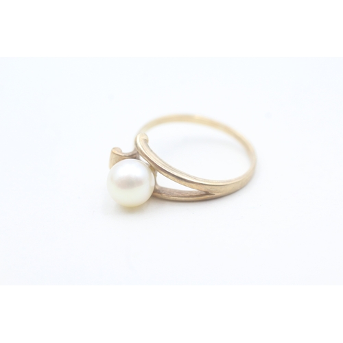 98 - 9ct gold vintage cultured pearl dress ring (2.3g)