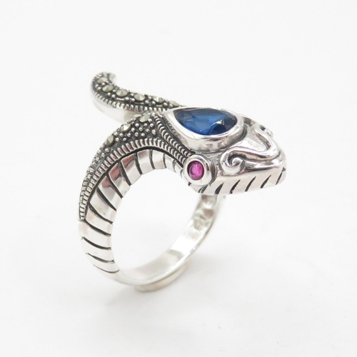 340 - HM 925 Sterling Silver snake ring with red stone eyes and blue stone head (7.2g) In excellent condit... 