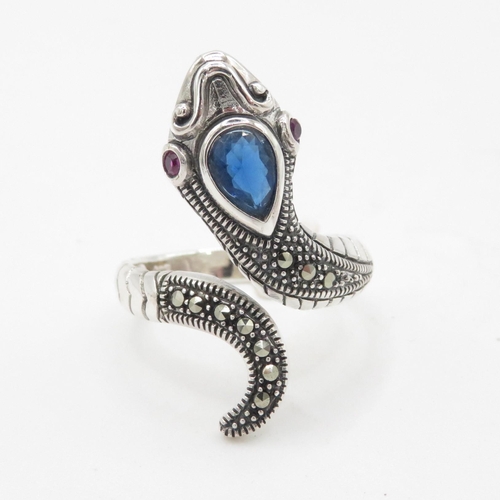 340 - HM 925 Sterling Silver snake ring with red stone eyes and blue stone head (7.2g) In excellent condit... 