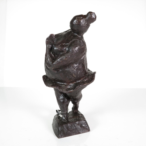 442 - Beryl Reid style bronze statue 1.7kg