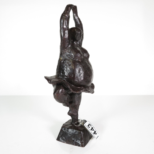 443 - Beryl Reid style bronze statue 1.7kg